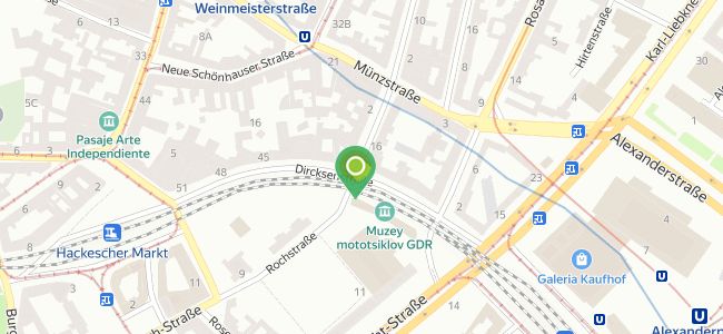 The Pub, Mitte