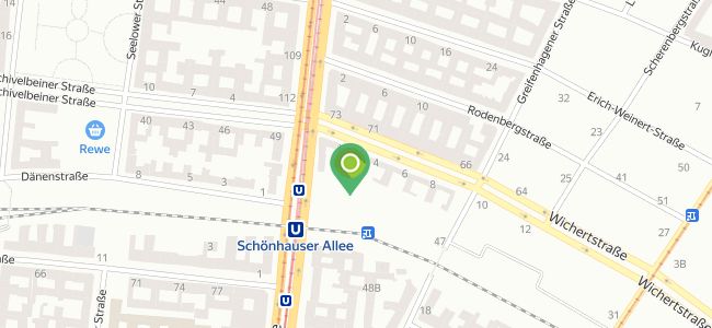 Junge Die Bäckerei. Schönhauser Allee Arcaden, Pankow